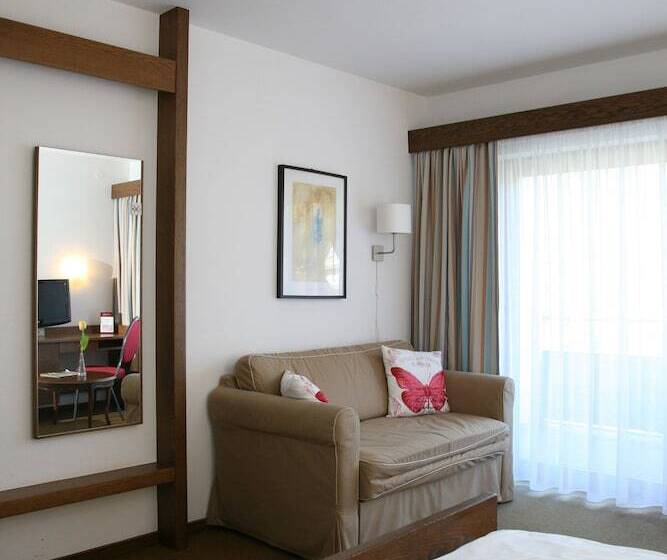 غرفة عائلية, Pflug