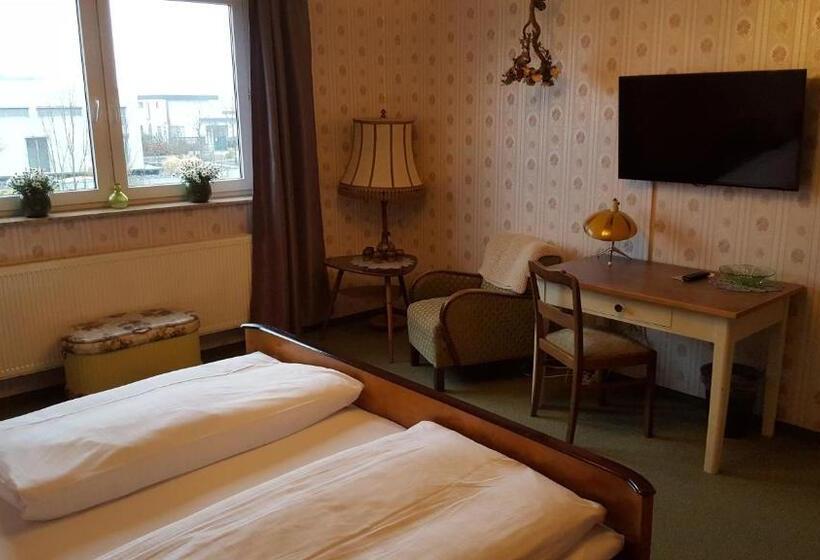 غرفة قياسية ذات طابع خاص, Rosenhof