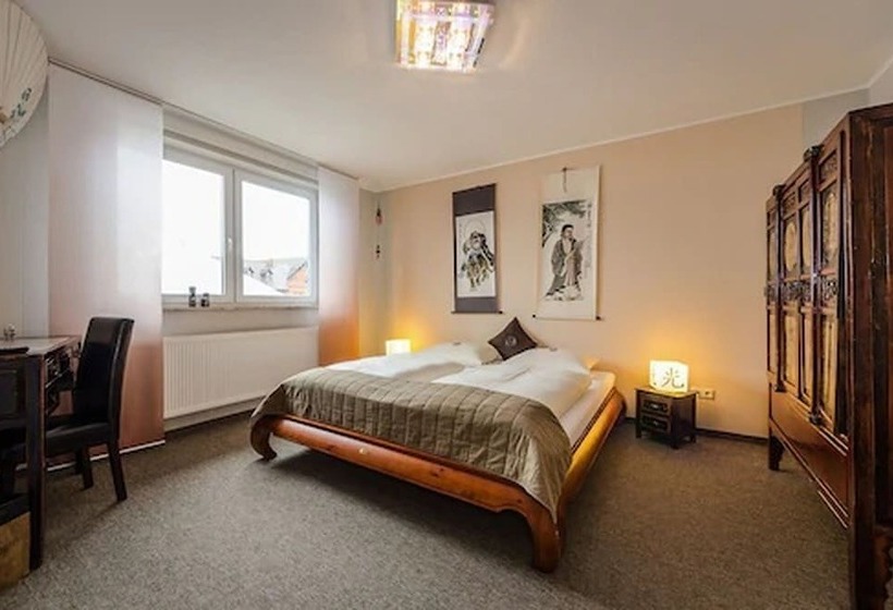 غرفة قياسية, Rosenhof