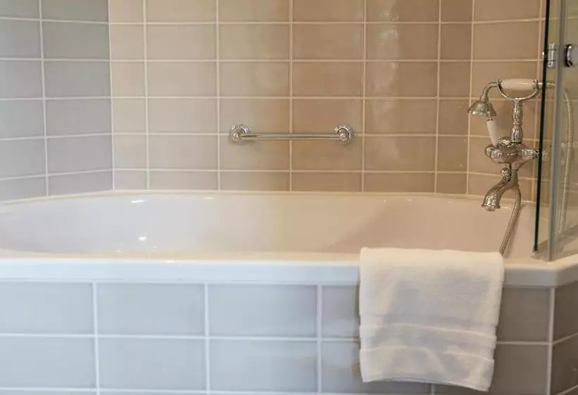 Comfort Room, Schloss Hotel Dresden Pillnitz
