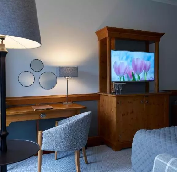 Comfort Room, Schloss Hotel Dresden Pillnitz