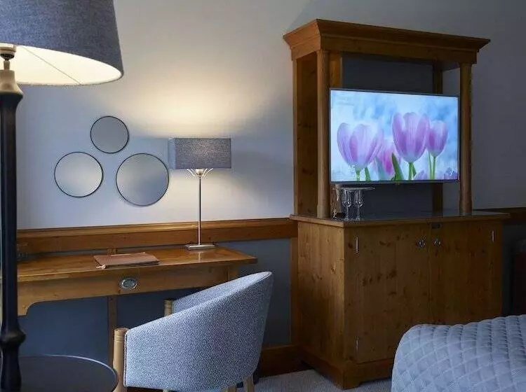 Superior Room, Schloss Hotel Dresden Pillnitz