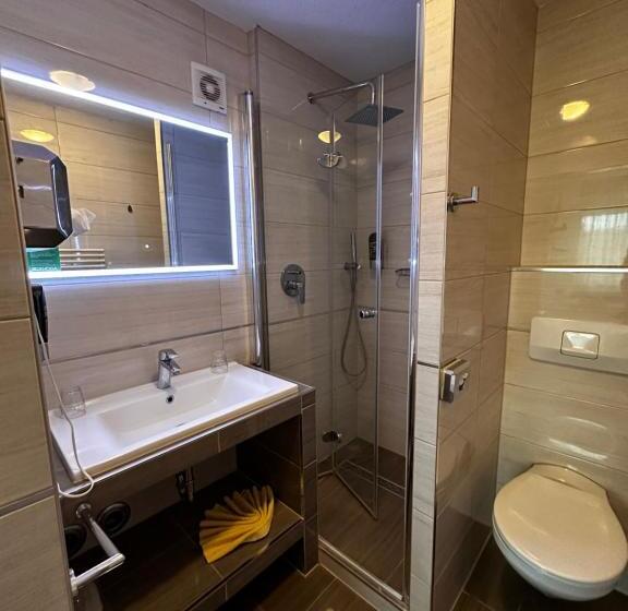 스탠다드 스튜디오, Sonne