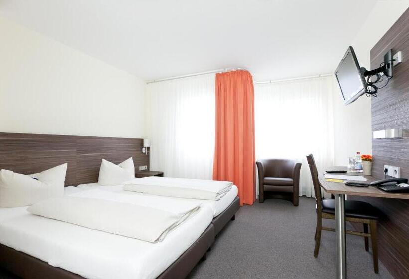 标准间, Weissach Am Neuenbühl