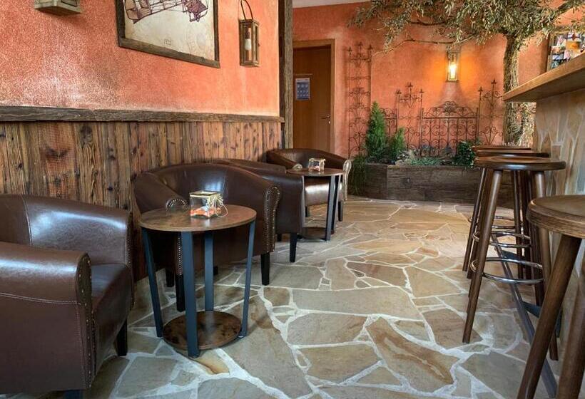 חדר סטנדרט, Zum Fliegerwirt