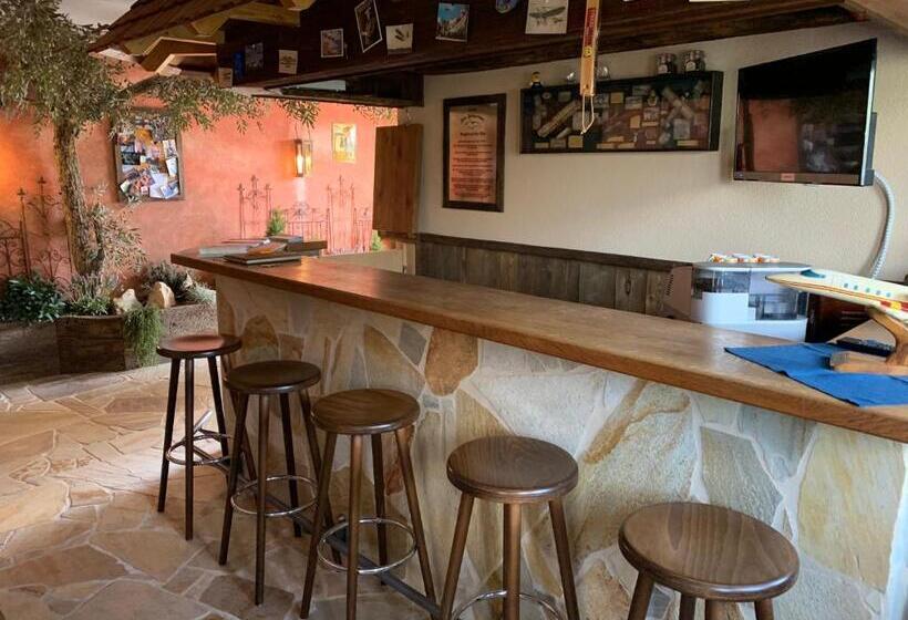 חדר סטנדרט, Zum Fliegerwirt