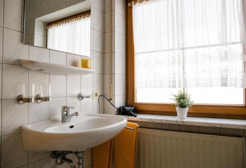 バルコニー付きスタンダードルーム, Gästehaus St. Martin