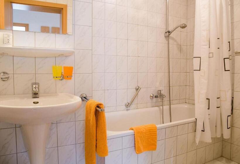 テラス付き１ベッドルームアパートメント, Gästehaus St. Martin