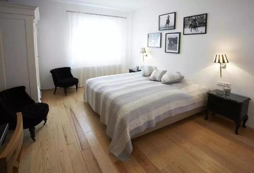 Comfort-huone, Villa Delange