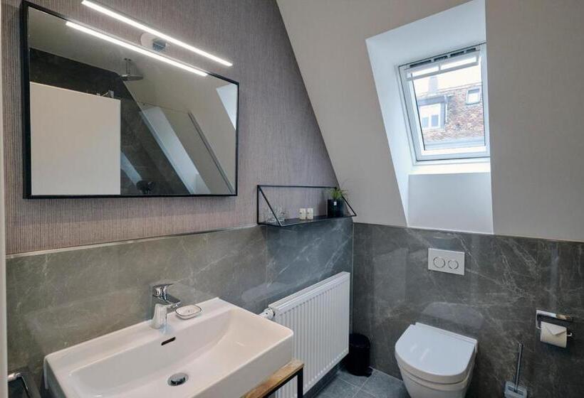 סוויטת ג'וניור, Villa Delange