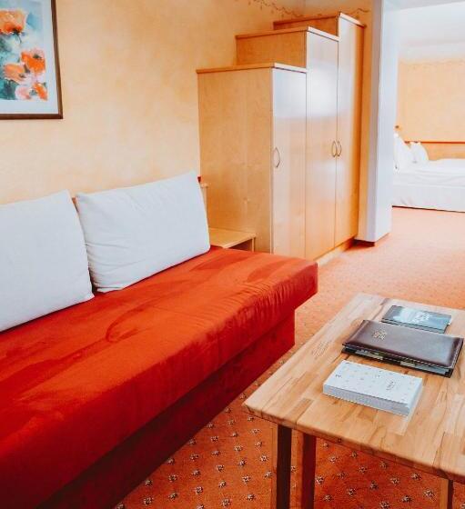 غرفة عائلية, Brücklwirt