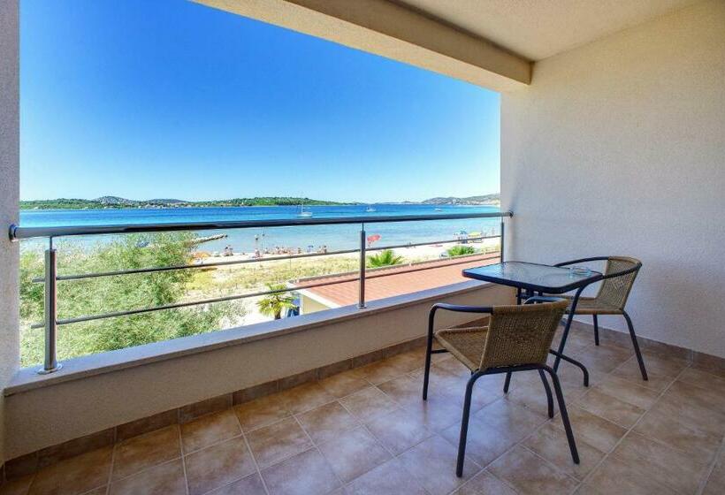 스탠다드 발코니 룸 바다 전망, Duje