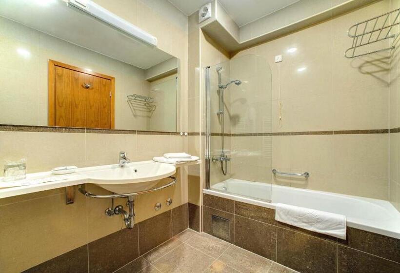 발코니가 있는 바다 전망 수피리어 룸, Duje