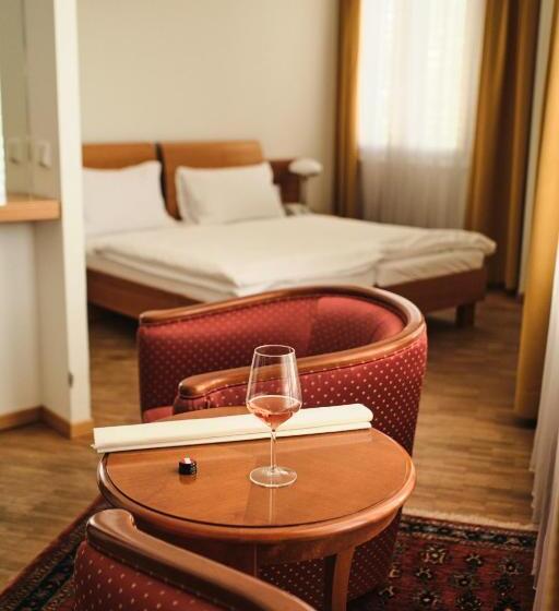 חדר סטנדרט, Exel