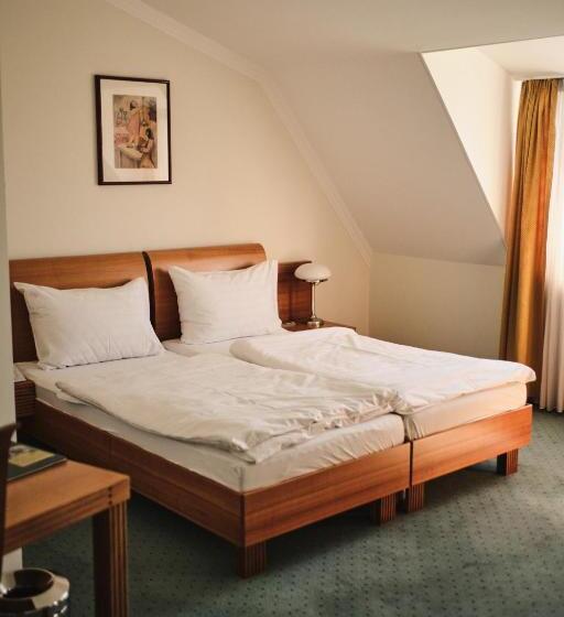 חדר סטנדרט, Exel