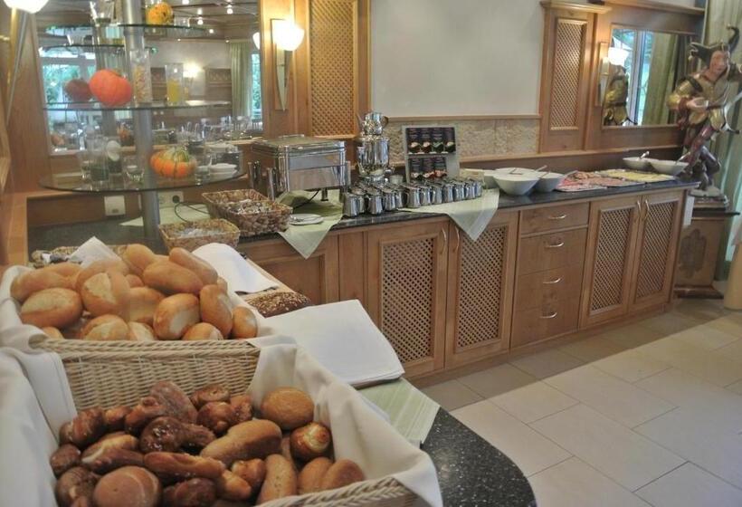 小型套房, Jägerhof