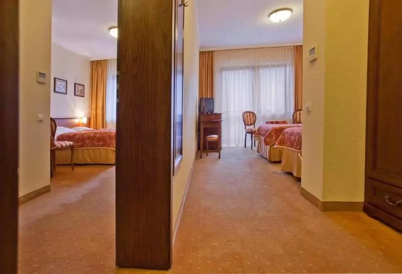 اتاق خانوادگی, Klimek Spa