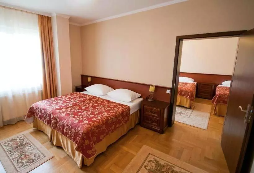 اتاق خانوادگی, Klimek Spa