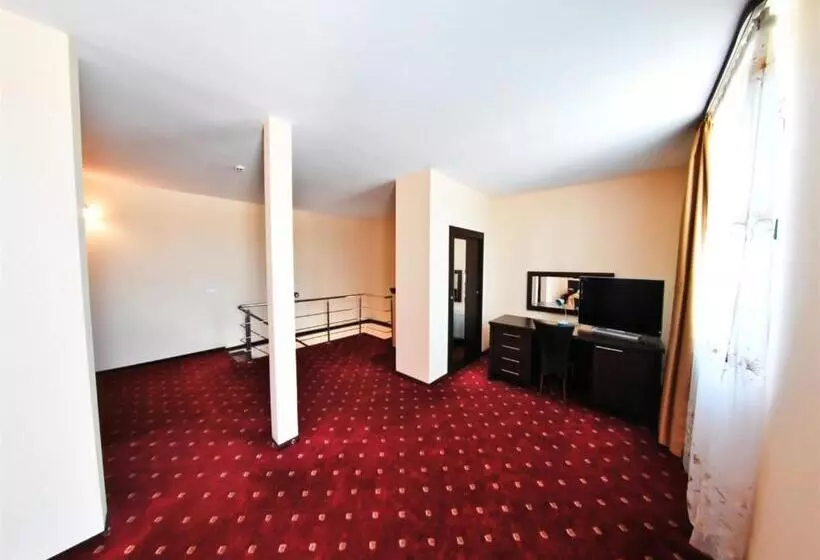 Duplex Suite, Magic Gt Trivale