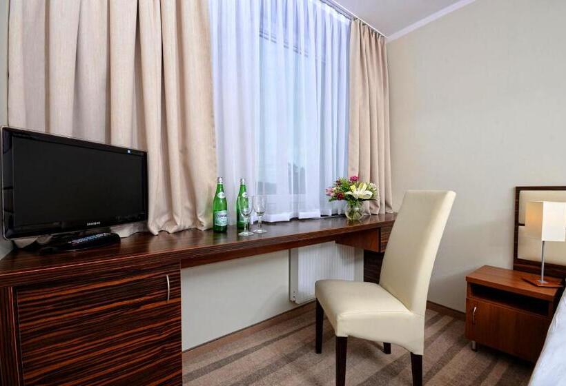 اتاق استاندارد, Mazovia Airport Modlin