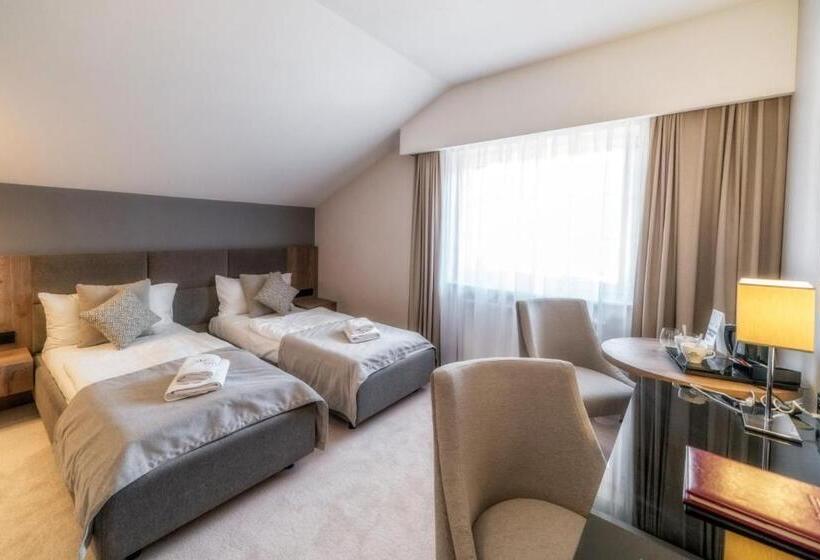 اتاق لوکس, Meta Resort & Vine Spa