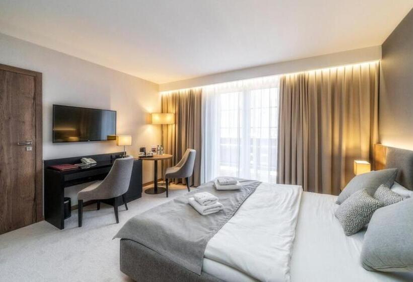 اتاق لوکس, Meta Resort & Vine Spa