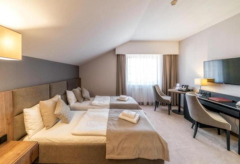 اتاق لوکس, Meta Resort & Vine Spa