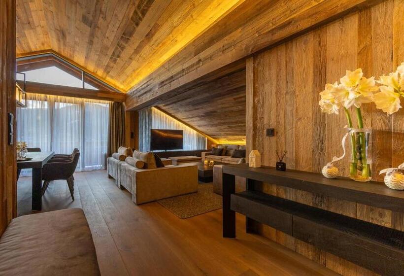 1 Bedroom Penthouse Apartment, Meta Resort & Vine Spa