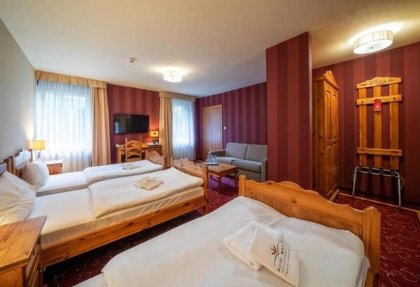 اتاق استاندارد سه نفره, Meta Resort & Vine Spa