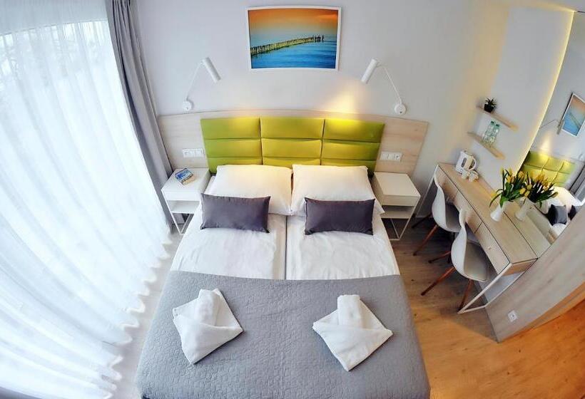 غرفة قياسية مزوَّدة بشُرفة, Relax