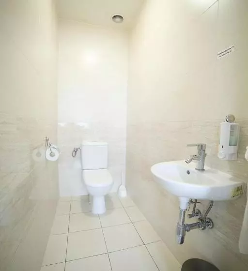 Premium Neljän Hengen Huone, Standard Delegacyjny Bed & Breakfast