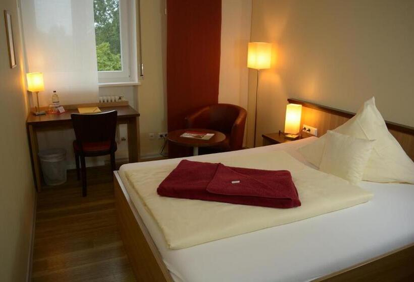 Quarto standart individual, Tagungshaus Regina Pacis