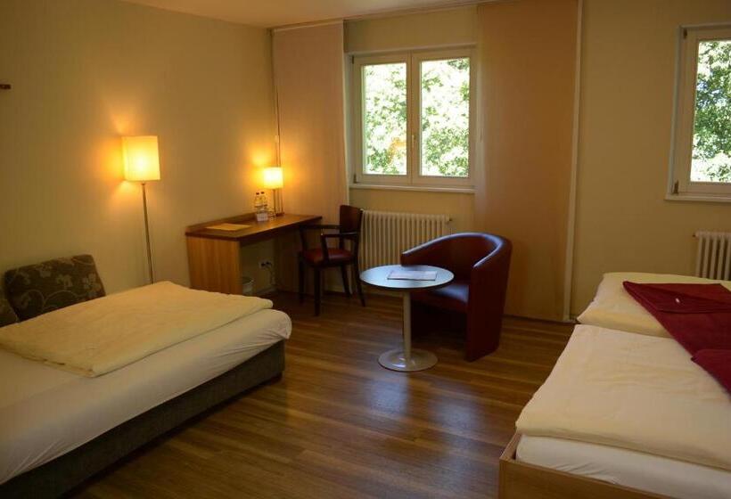 Quarto standard, Tagungshaus Regina Pacis