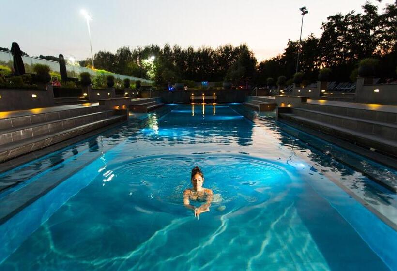 Standard Room with Spa Access, & Wellness Zuiver