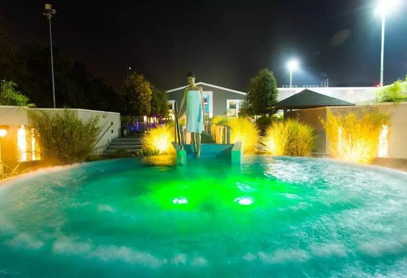 Standard Room with Spa Access, & Wellness Zuiver