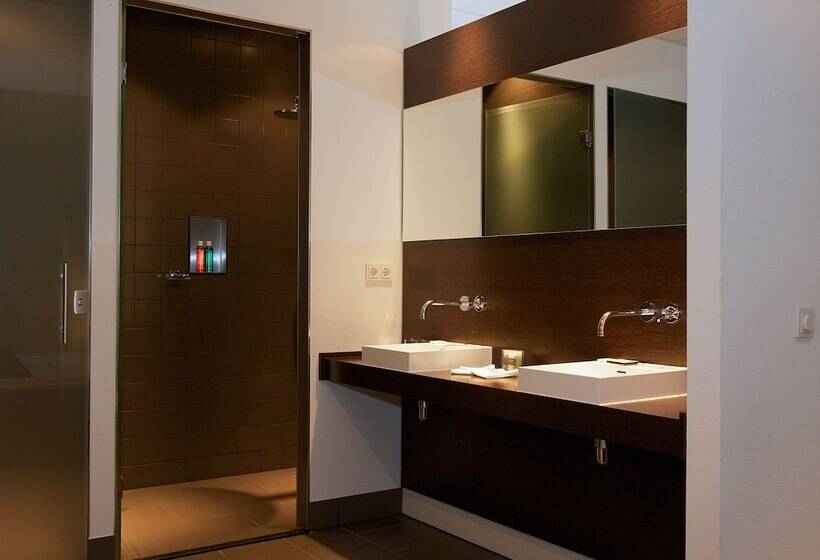 Standard Room with Spa Access, & Wellness Zuiver