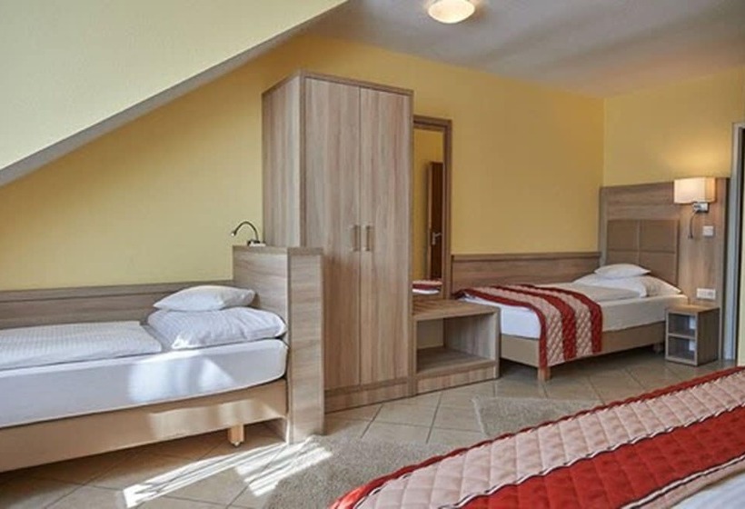 Habitación Cuádruple Estándar, Wendelstein