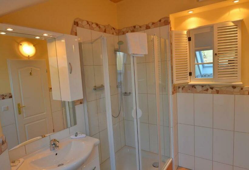 Номер Стандарт Индивидуальный, Landhaus Hotel Wolfratshausen