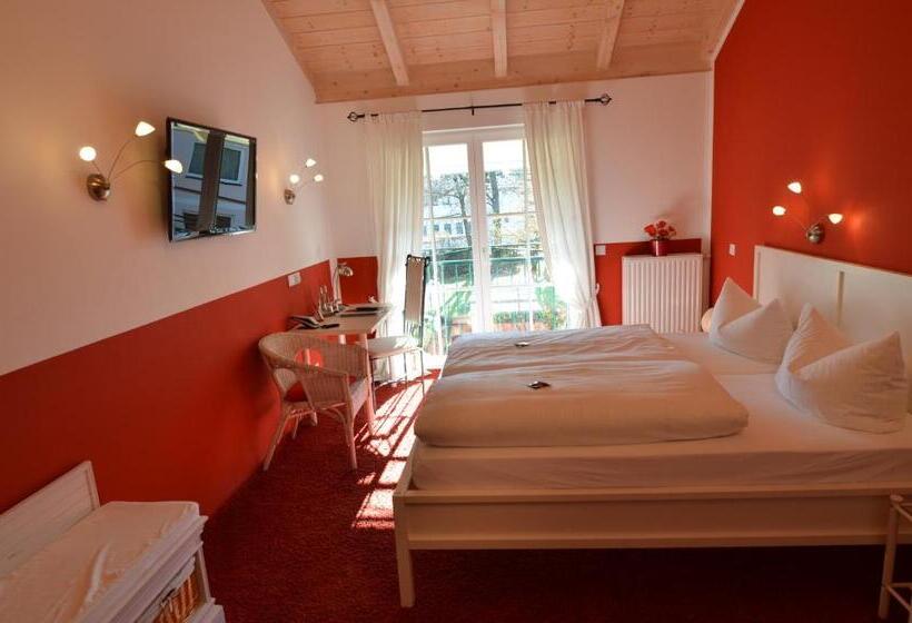 Номер Стандарт, Landhaus Hotel Wolfratshausen