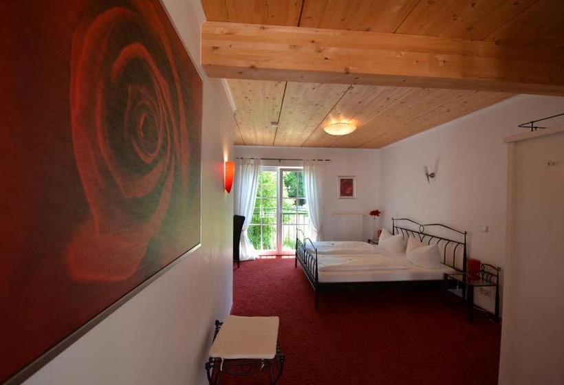 Номер Стандарт, Landhaus Hotel Wolfratshausen