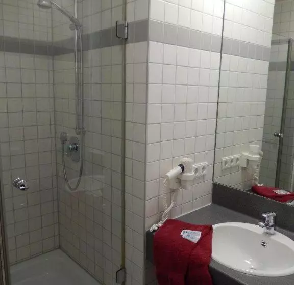 Standard Yhden Hengen Huone, Landhotel Günzburg