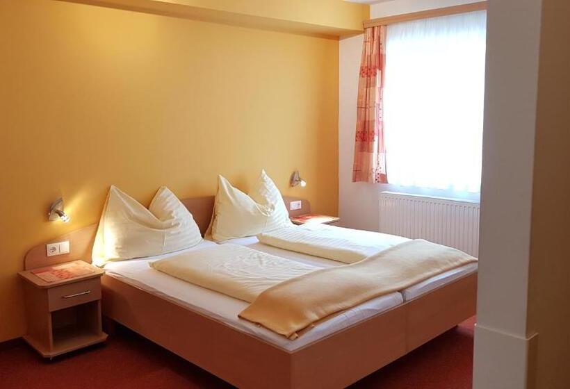 标准间, Roseggerhof