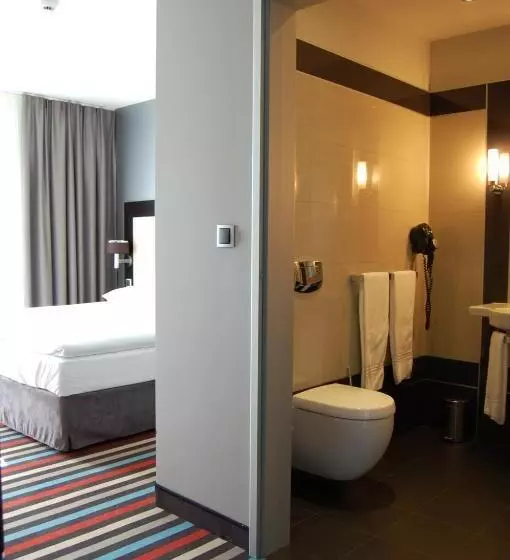 Standard Yhden Hengen Huone, Silver Hotel & Gokart Center