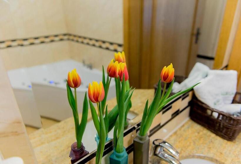 اتاق راحتی, Villa P'alinka