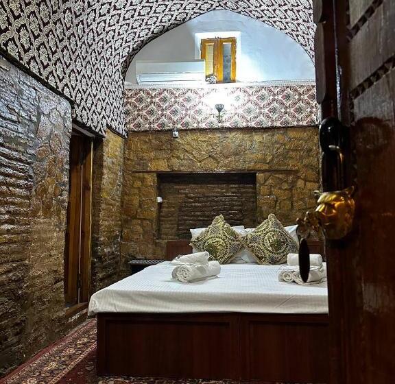 اتاق استاندارد, Mekhtar Ambar  Caravan Sarai Xix