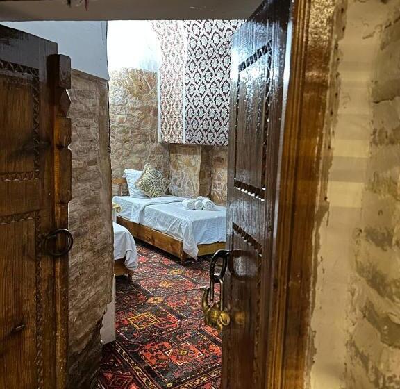 اتاق استاندارد, Mekhtar Ambar Caravan Sarai Xix