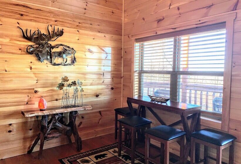 خانه 1 خوابه, Majestic View Lodge #426