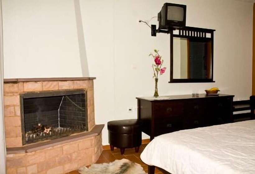 Quarto standart cama de casal, Artemis Kallisti