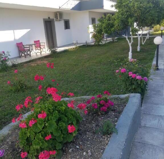 اتاق لوکس با بالکن, Gouvia House Luxury Apartments