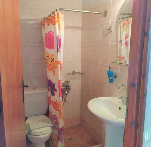 חדר סטנדרט, To Diporto